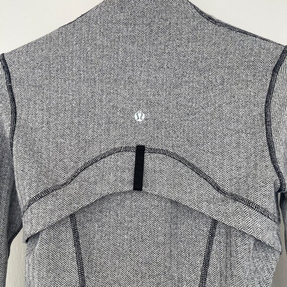 lululemon athletica Define Jacket in herringbone - Picture 4 of 8